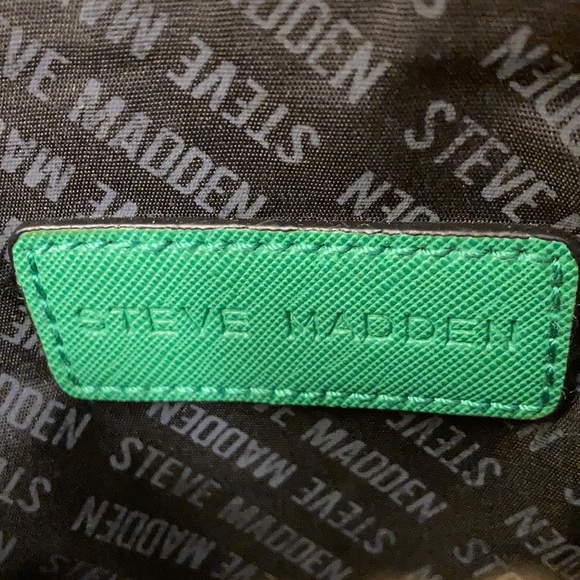 Steve Madden Cross Body Bag - Picture 6 of 10